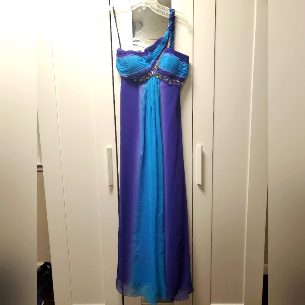 Vintage 90s prom dress.